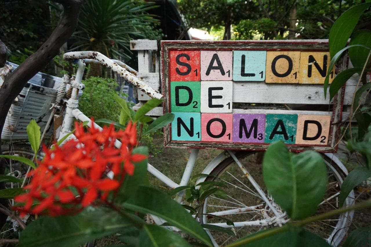 Salon De Nomad Gili T. Bed & Breakfast Gili Trawangan Exterior photo