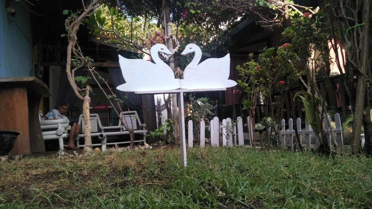 Salon De Nomad Gili T. Bed & Breakfast Gili Trawangan Exterior photo