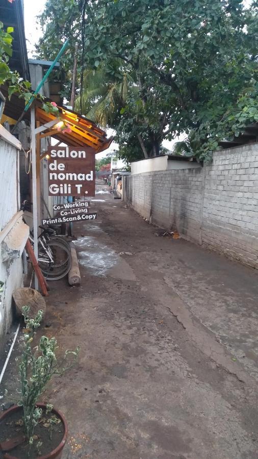 Salon De Nomad Gili T. Bed & Breakfast Gili Trawangan Exterior photo
